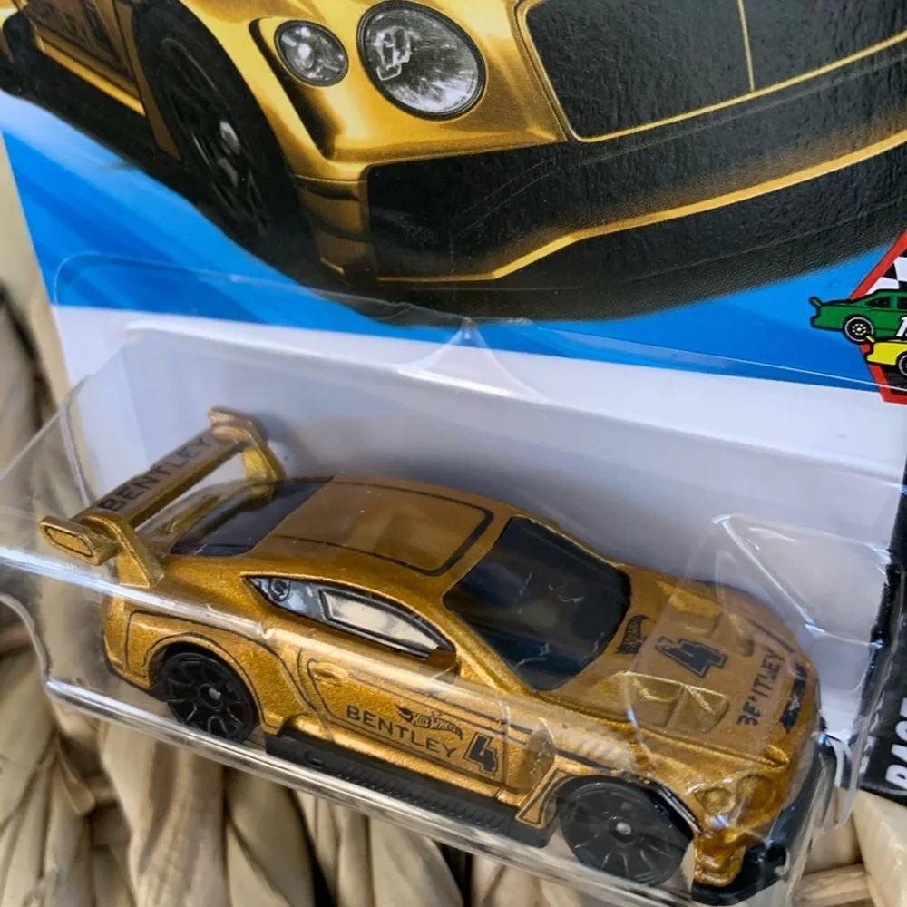 2018 Gold Bentley Continental GT3 Racing Race Car Hot Wheels 🆕 Hotwheels 2025